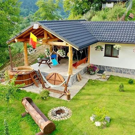 Casa Axa Hotel Paraul Carjei Екстериор снимка