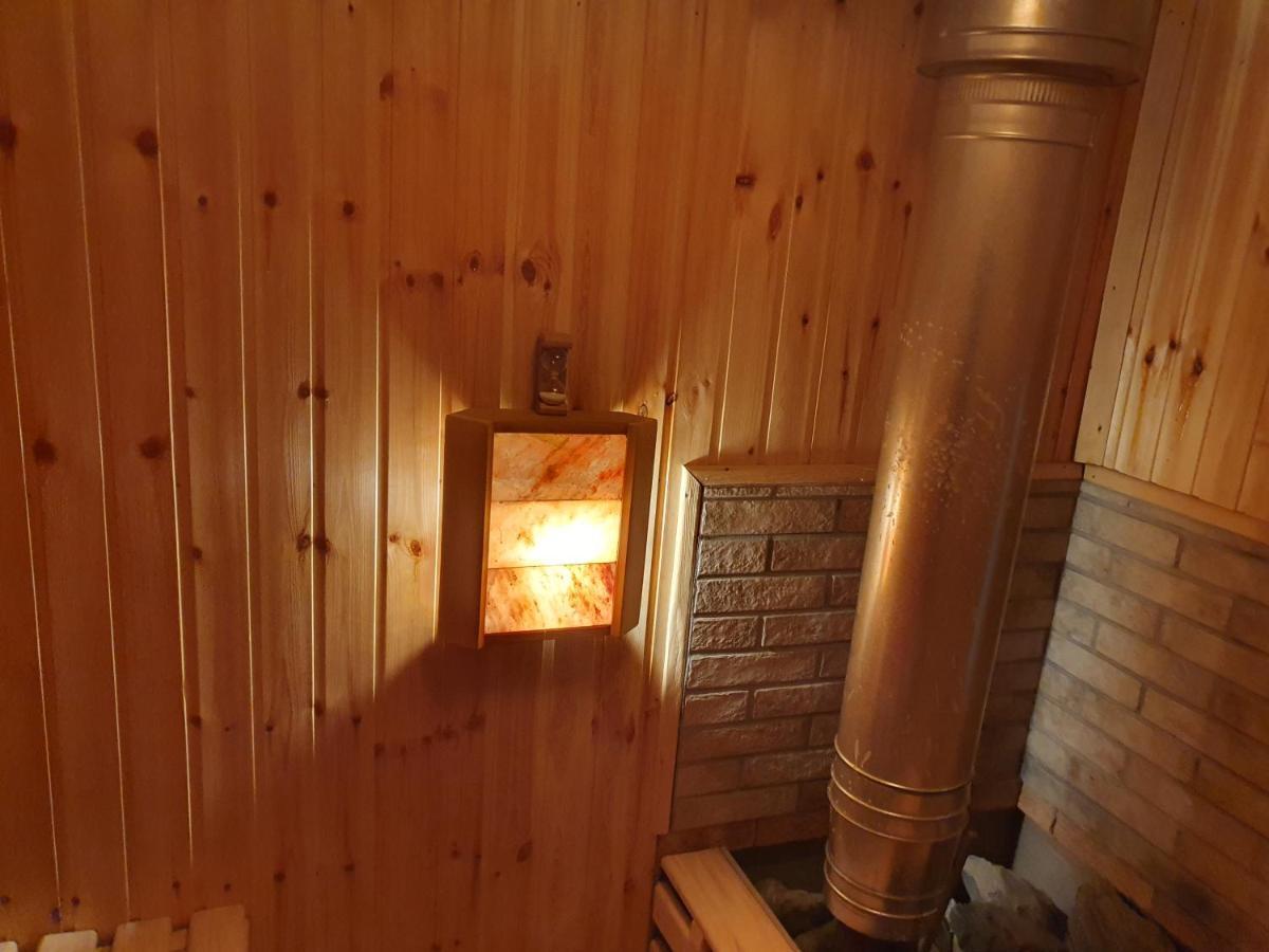 Casa Axa Hotel Paraul Carjei Екстериор снимка